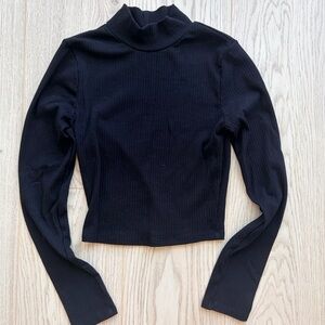 Bozzolo Basic Fitted Crop Long Sleeve